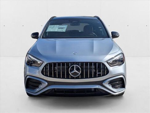 New 2026 Mercedes-Benz GLA 35 AMG 4MATIC image 6