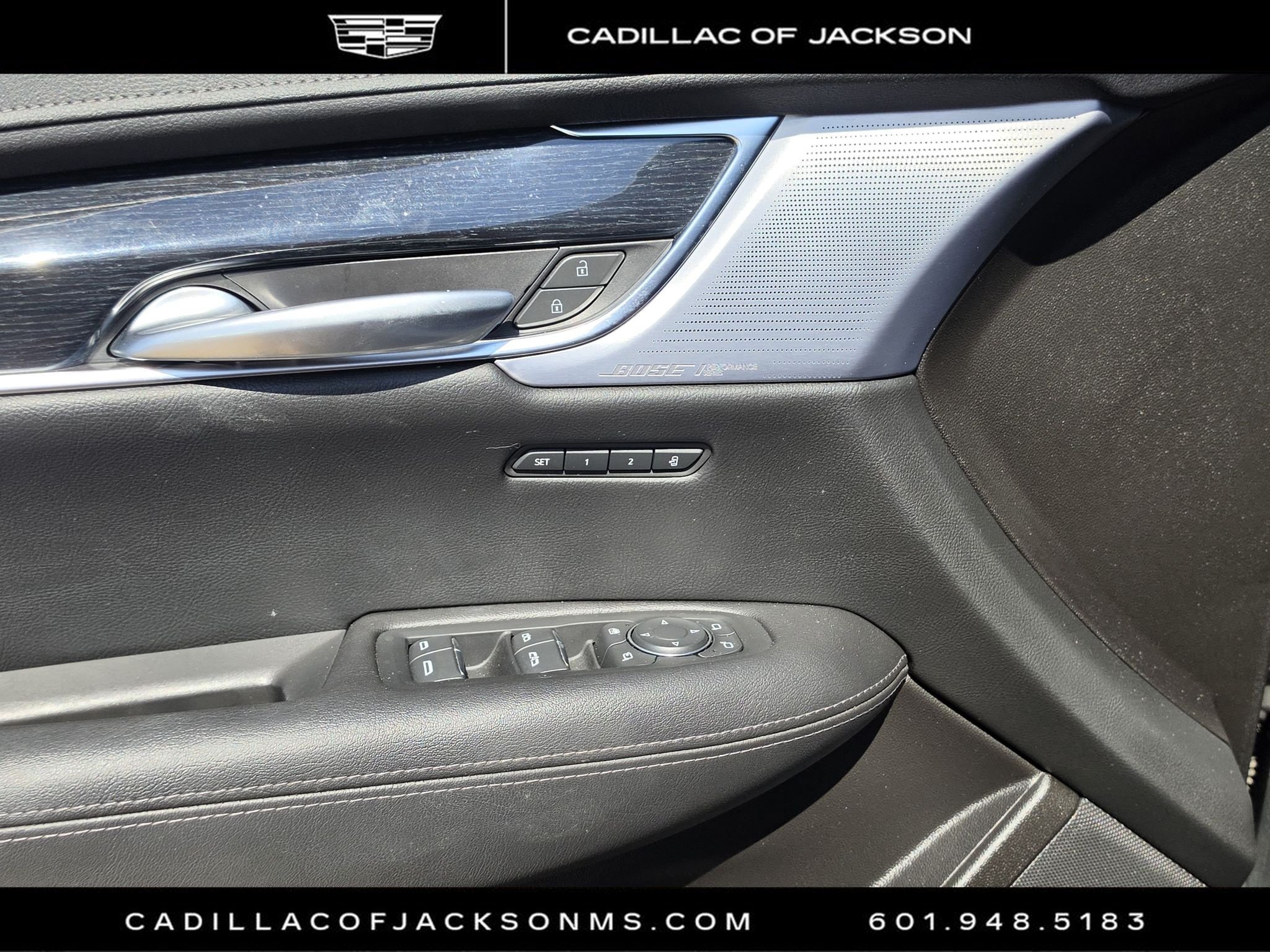 Certified 2025 Cadillac XT5 Premium Luxury FWD image 31