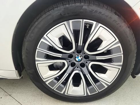 Used 2023 BMW i7 xDrive60 AWD/4WD image 77