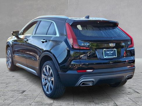 Used 2023 Cadillac XT4 Premium Luxury w/ Cold Weather Package AWD/4WD image 4