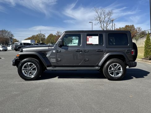 Used 2021 Jeep Wrangler Unlimited Sahara image 7