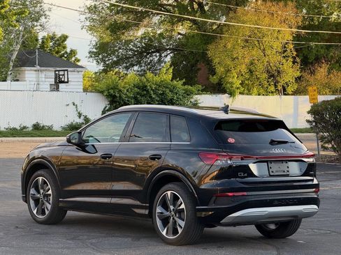 Used 2022 Audi Q4 e-tron Premium AWD/4WD image 7