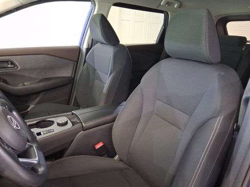 Used 2023 Nissan Rogue S AWD/4WD image 16