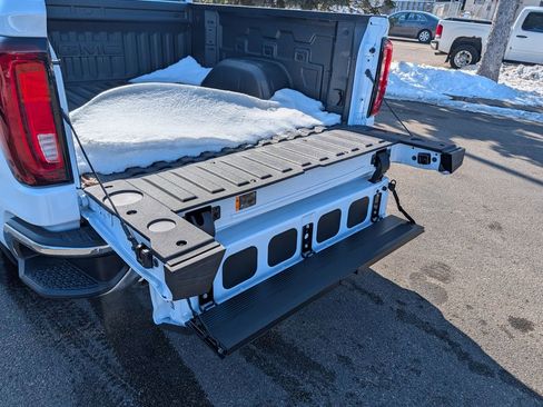 New 2026 GMC Sierra 1500 SLT w/ SLT Premium Plus Package image 22