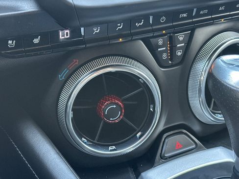 Used 2016 Chevrolet Camaro SS RWD image 28