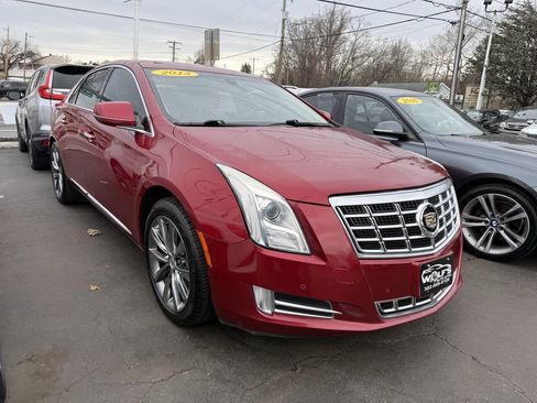 Used 2013 Cadillac XTS Luxury image 3
