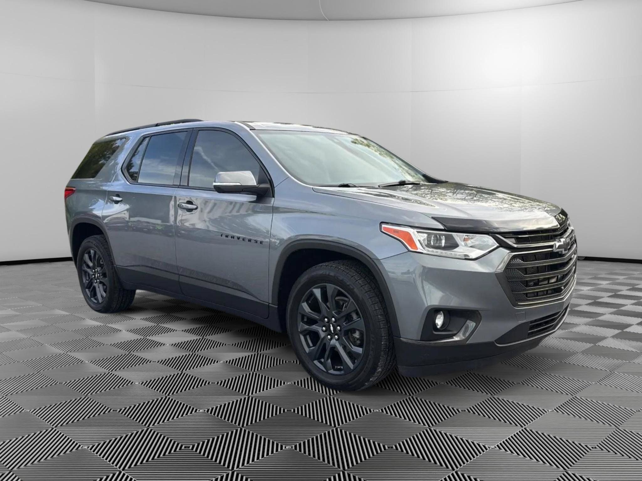 Used 2021 Chevrolet Traverse RS AWD/4WD image 2