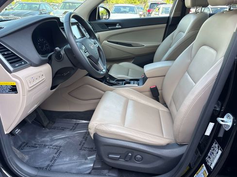 Used 2016 Hyundai Tucson Limited w/ Option Group 03 AWD/4WD image 5