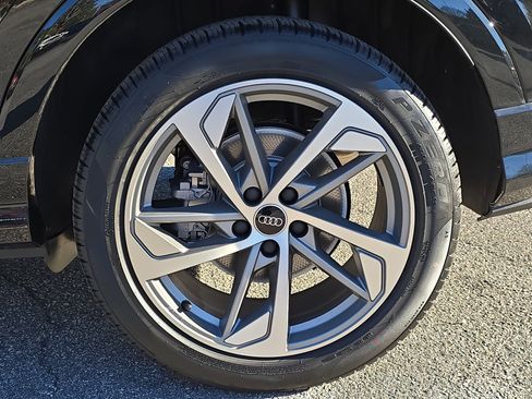 New 2025 Audi Q3 2.0T Premium image 33