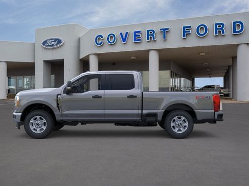 New 2026 Ford F250 XLT w/ FX4 Off-Road Package AWD/4WD image 3