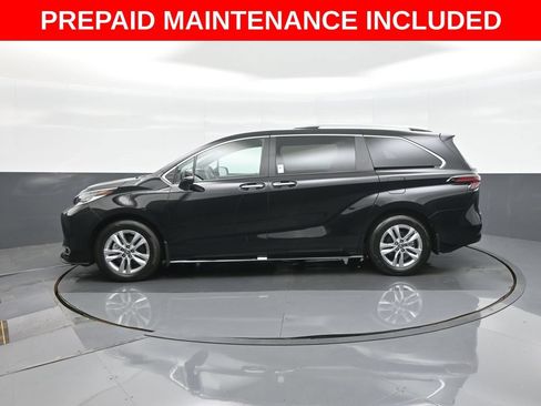 Certified 2026 Toyota Sienna Limited FWD image 4