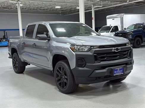 New 2026 Chevrolet Colorado W/T image 2