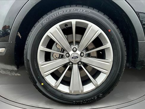 Used 2018 Ford Explorer Limited image 33