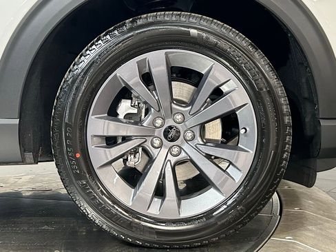 New 2026 Ford Explorer Active w/ Active Comfort Package AWD/4WD image 21