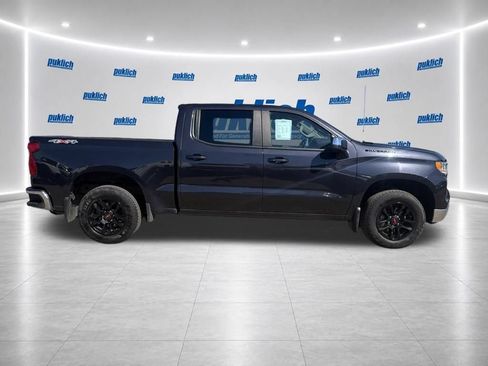 Certified 2022 Chevrolet Silverado 1500 LT w/ Leather Package AWD/4WD image 4