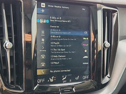 Used 2019 Volvo XC60 T5 Momentum image 18