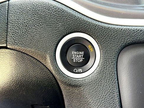 Used 2022 Dodge Charger SXT w/ Blacktop Package image 16