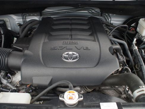 Used 2020 Toyota Tundra Limited w/ Limited Premium Package AWD/4WD image 30