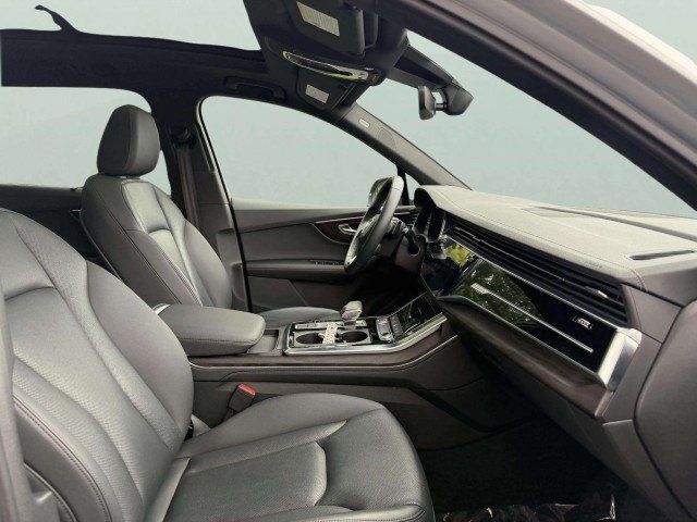 Certified 2023 Audi Q7 3.0T Premium Plus w/ Premium Plus Package AWD/4WD image 32