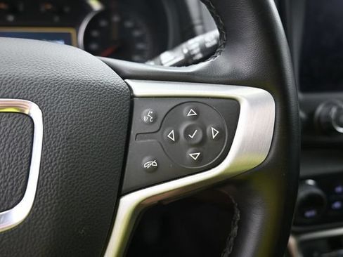 Used 2024 GMC Terrain SLT AWD/4WD image 19