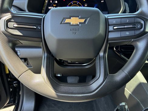 Used 2024 Chevrolet Colorado W/T image 26