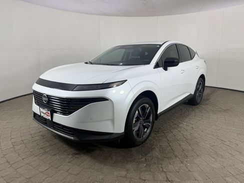 Used 2025 Nissan Murano SV image 3