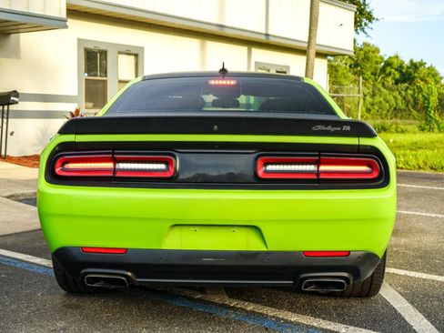 Used 2022 Dodge Challenger R/T Scat Pack RWD image 4