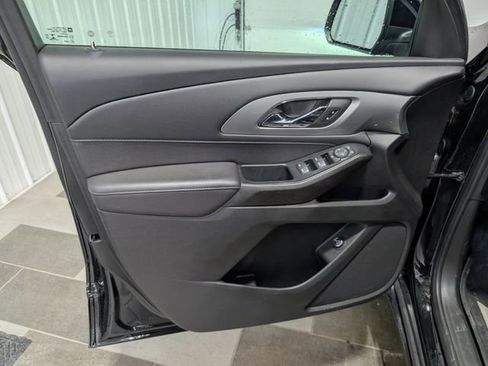 Used 2022 Chevrolet Traverse LT AWD/4WD image 13