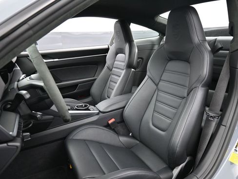 Certified 2024 Porsche 911 Carrera S image 5