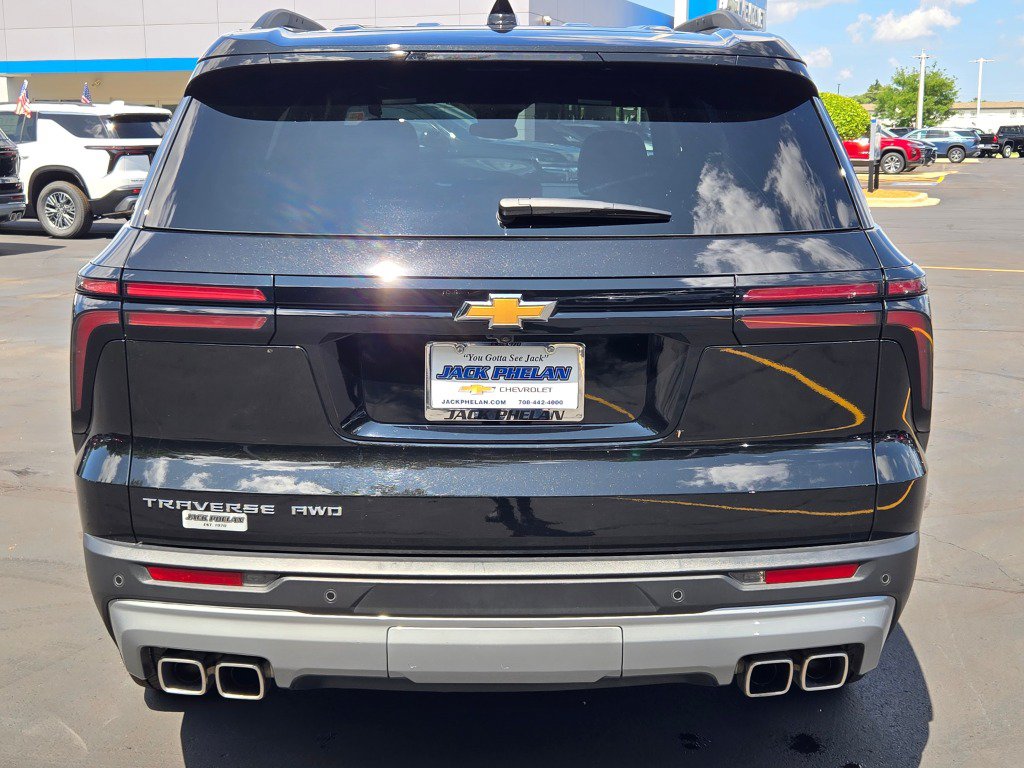 Certified 2026 Chevrolet Traverse LT AWD/4WD image 14
