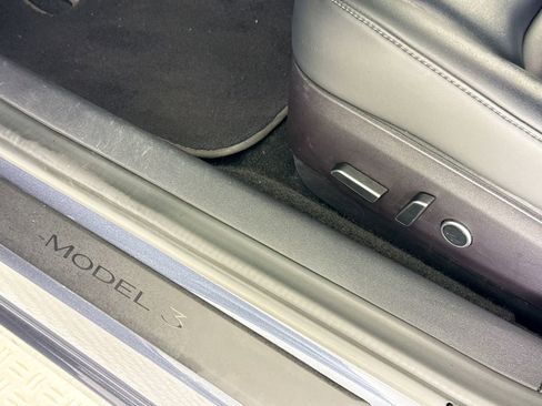 Used 2022 Tesla Model 3 Long Range image 18