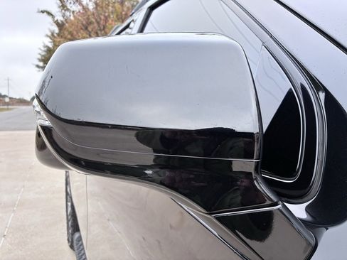 Certified 2024 Chevrolet Tahoe Z71 w/ Luxury Package image 5