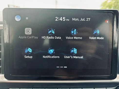 Used 2021 Hyundai Venue FWD image 30