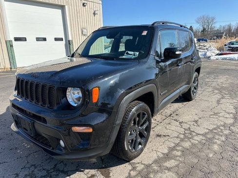 Used 2022 Jeep Renegade Altitude w/ Convenience Group image 11