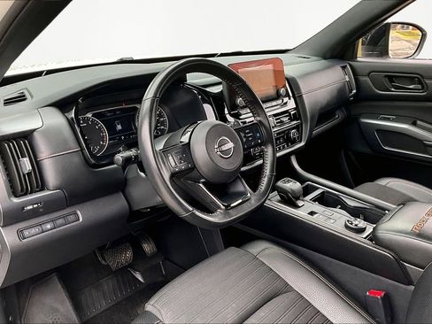 Used 2023 Nissan Pathfinder Rock Creek image 14