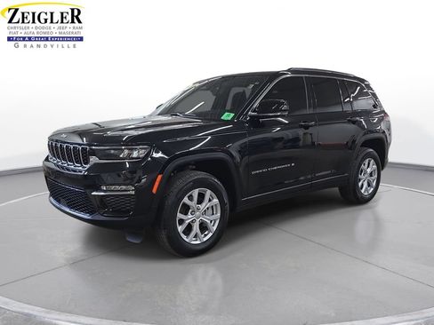 Certified 2023 Jeep Grand Cherokee Limited AWD/4WD image 1