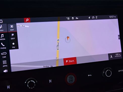 Used 2022 Porsche Macan image 18