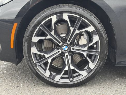 Used 2025 BMW 330i xDrive Sedan w/ Premium Package AWD/4WD image 2