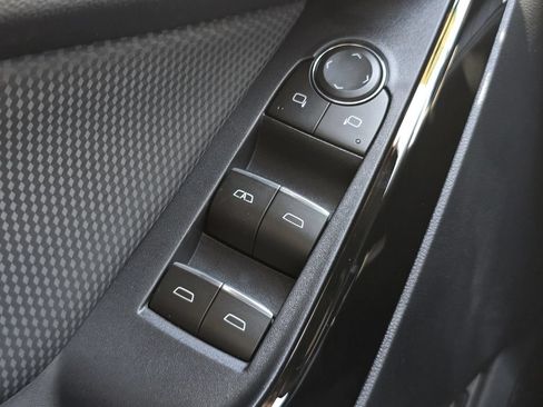 Used 2026 Chevrolet Equinox RS w/ Convenience Package III FWD image 33