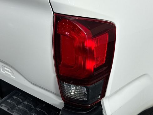 Used 2021 Toyota Tacoma SR RWD image 29