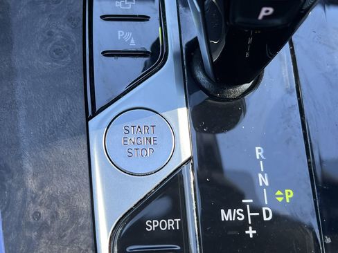 Used 2023 BMW X5 xDrive40i w/ Premium Package image 15