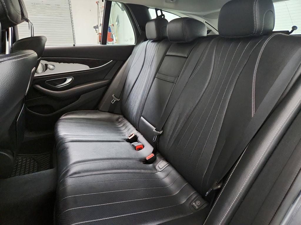 Used 2018 Mercedes-Benz E 400 4MATIC Wagon image 24