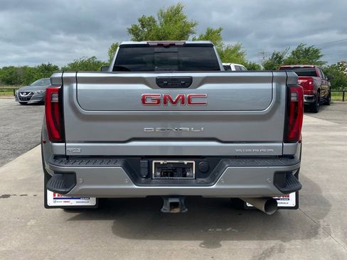 Used 2024 GMC Sierra 3500 Denali w/ Denali Reserve Package AWD/4WD image 4