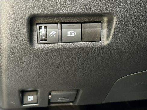 Used 2025 Toyota RAV4 LE image 12