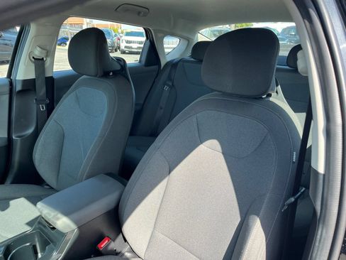 Used 2025 Kia K4 FWD image 37