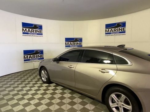 Used 2022 Chevrolet Malibu LS w/ LPO, Floor Liner Package FWD image 8