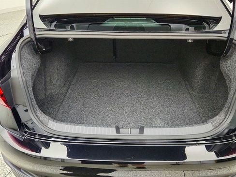 Used 2022 Volkswagen Jetta SE FWD image 22