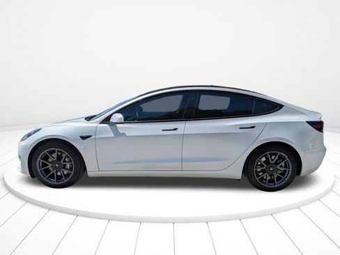 Used 2021 Tesla Model 3 Standard Range Plus RWD image 8