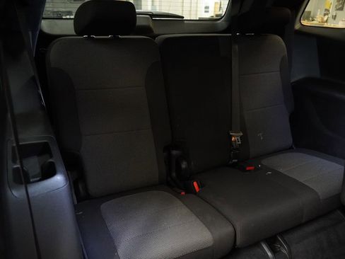 Used 2023 Chevrolet Traverse LT image 26