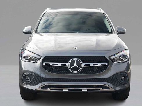 Certified 2022 Mercedes-Benz GLA 250 4MATIC image 2